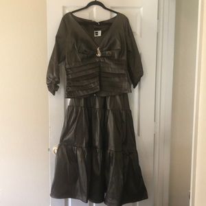 Beautiful matching top and bottom olive color